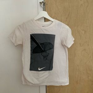Nike T-shirt